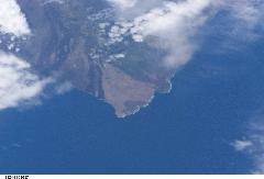 2005 June 12 South Point from 188 miles ISS-11.  This and all photos on this page courtesy of Image Science and Analysis Laboratory, NASA-Johnson Space Center. <A HREF='http://eol.jsc.nasa.gov/sseop/clickmap/map097.htm'>Astronaut Photography of Earth</A> 2005 June 12 South Point from 188 miles ISS-11.JPG